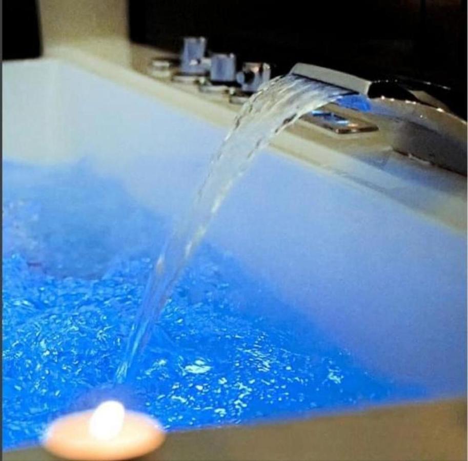Umberto I° Suite & Spa ナポリ エクステリア 写真