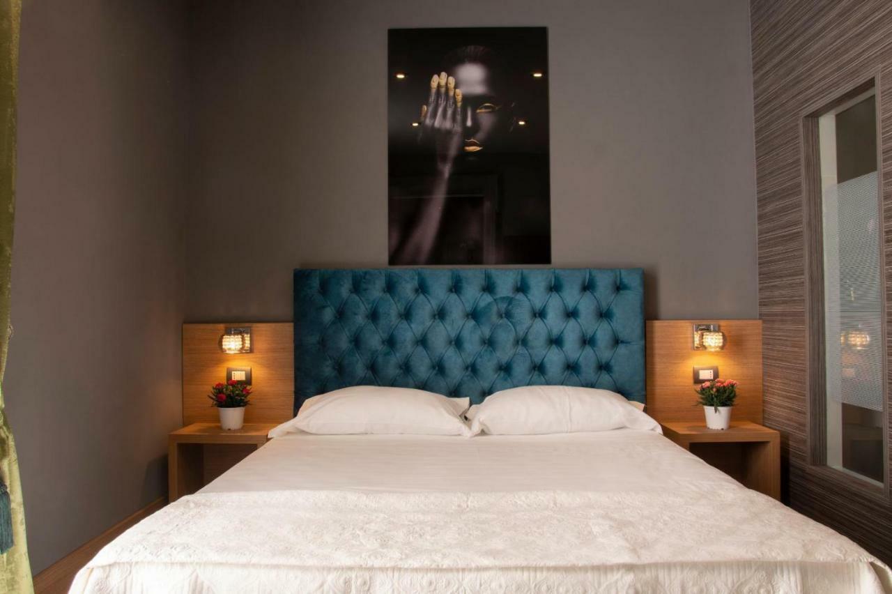 Umberto I° Suite & Spa ナポリ エクステリア 写真
