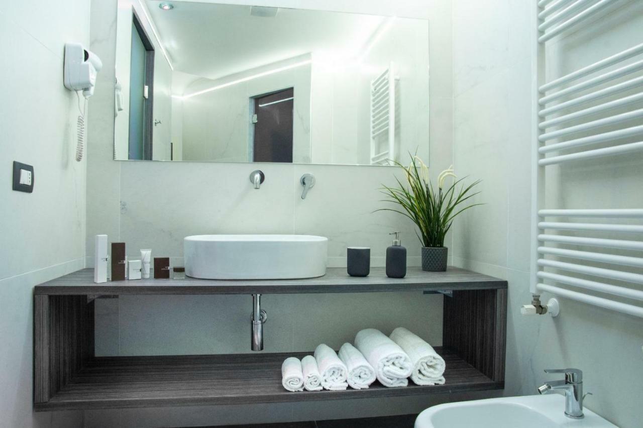 Umberto I° Suite & Spa ナポリ エクステリア 写真